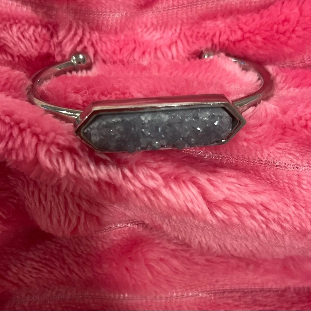 BUNDLE 2 Kinsley Armelle bracelets - Picture 2 of 10